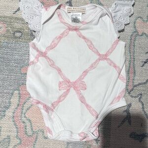 The Beaufort Bonnet Company Pink and White Bow Bodysuit